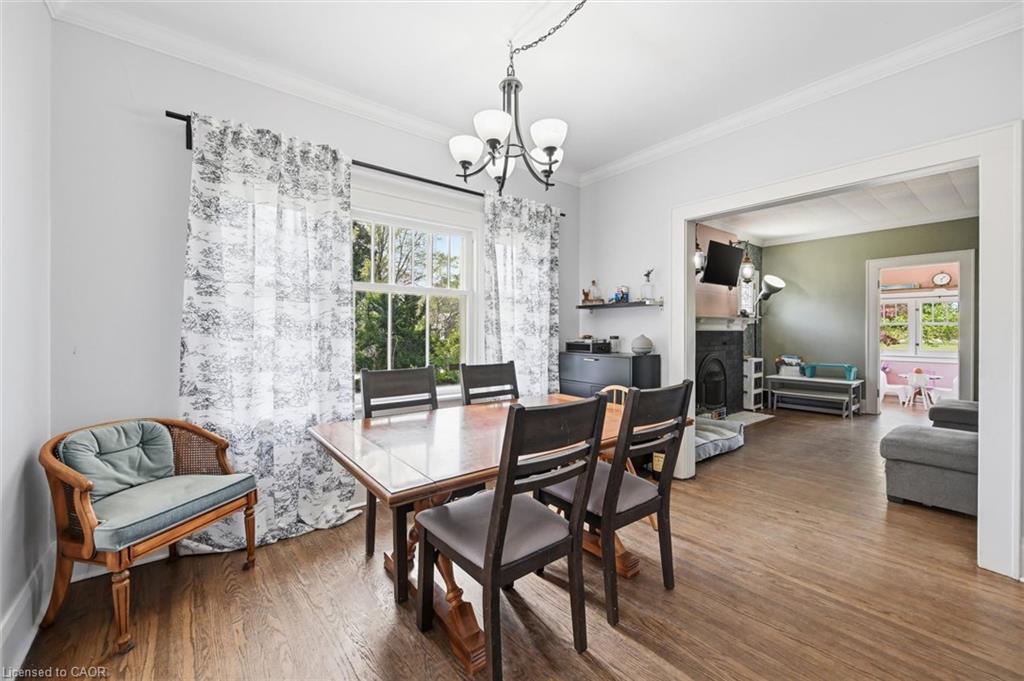 392 Queenston Street Property Photo 12