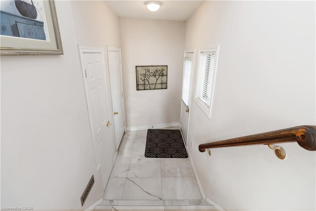 1401 Tamworth Court Property Photo 25