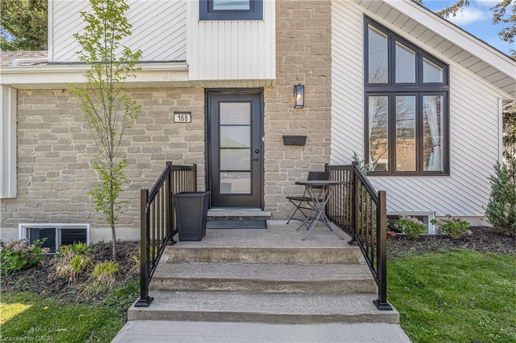 168 Carlton Street Property Photo 3