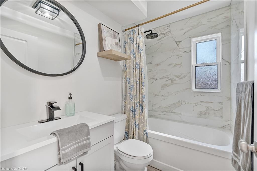 168 Carlton Street Property Photo 6