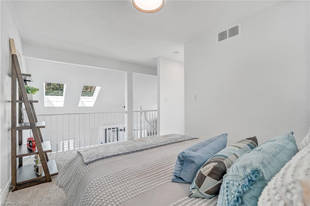 168 Carlton Street Property Photo 20