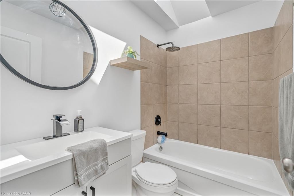 168 Carlton Street Property Photo 21