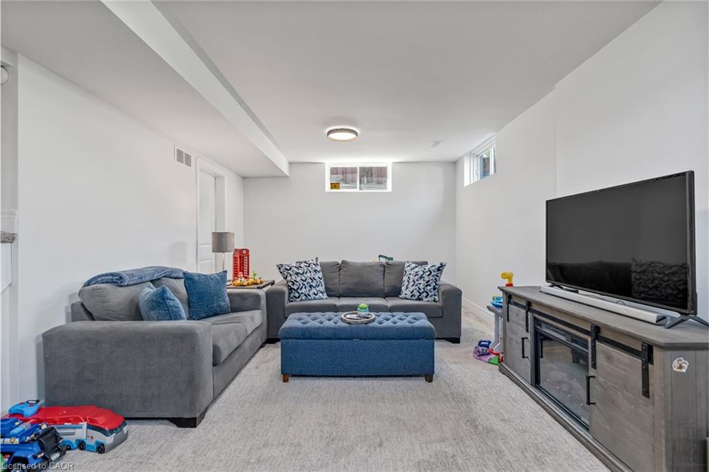 168 Carlton Street Property Photo 29
