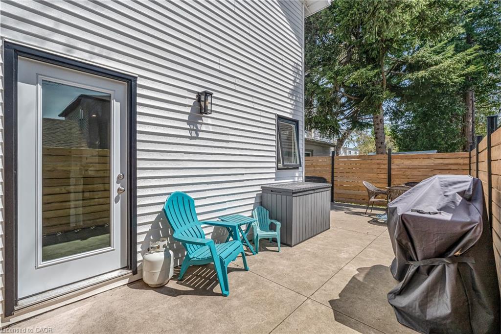 168 Carlton Street Property Photo 30