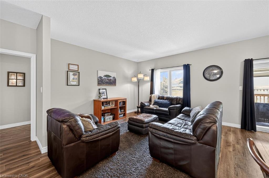 301 Boyd Boulevard Property Photo 12