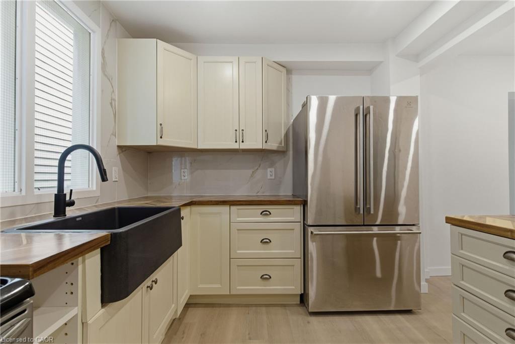 1-94 East 35th Street Property Photo 7