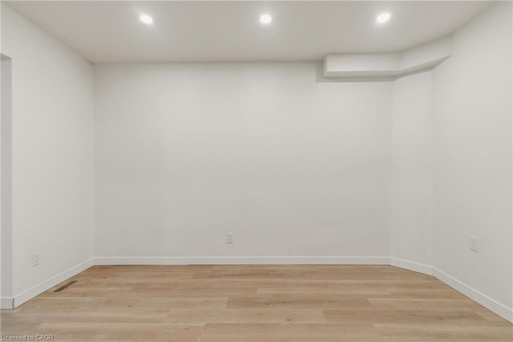 1-94 East 35th Street Property Photo 11