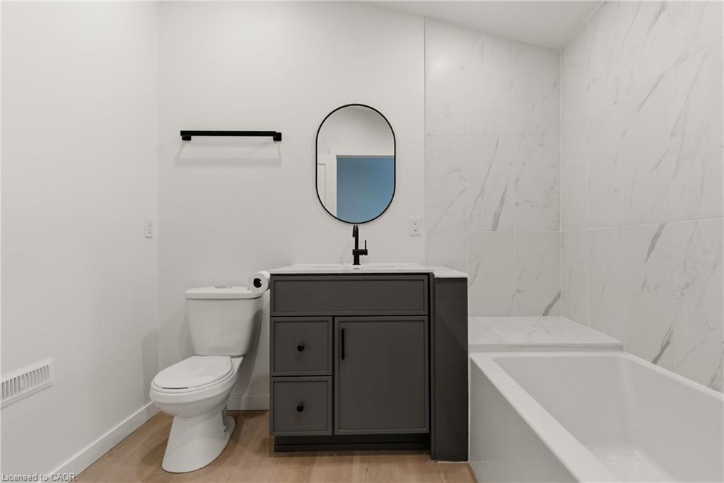 1-94 East 35th Street Property Photo 19