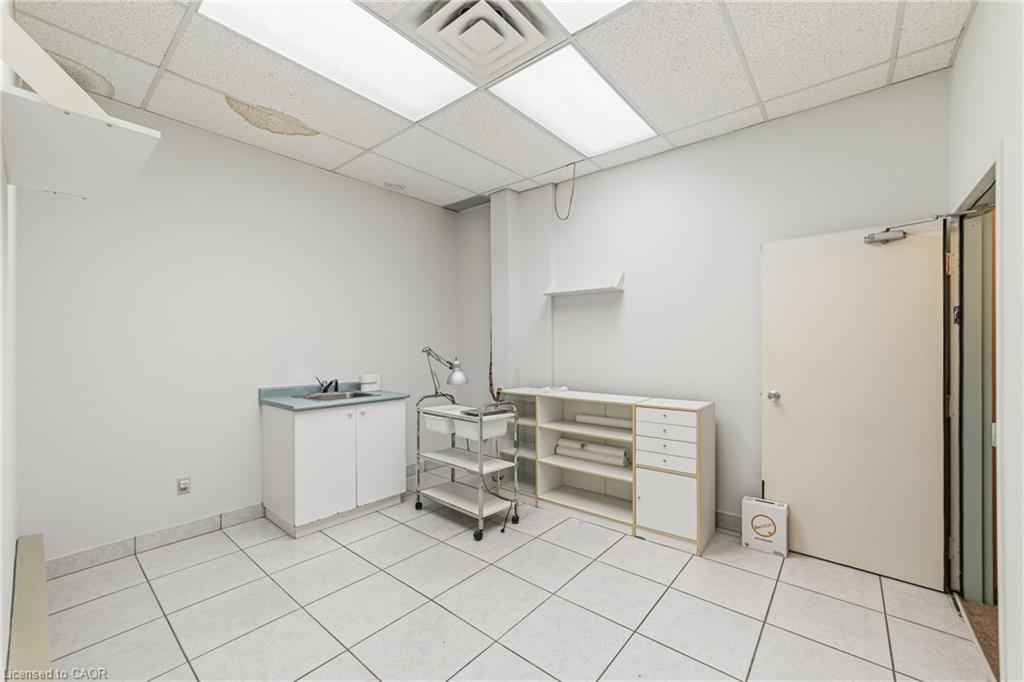 4136 Dundas Street W Property Photo 5