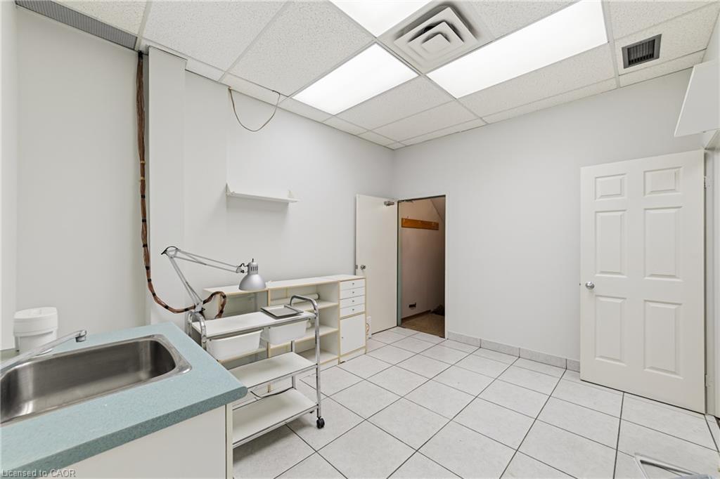 4136 Dundas Street W Property Photo 6