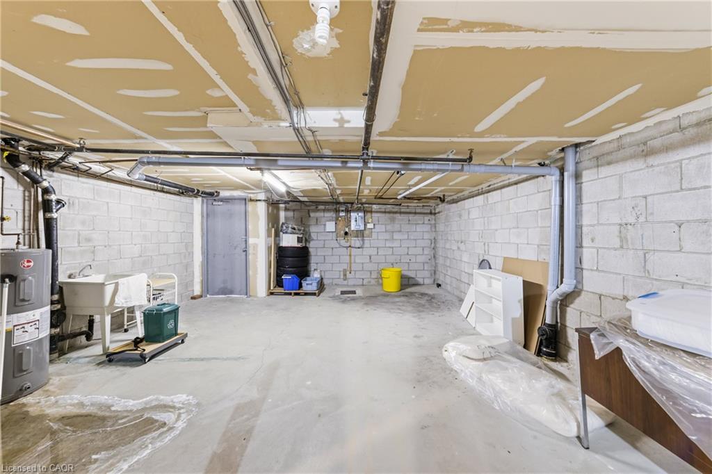 4136 Dundas Street W Property Photo 15