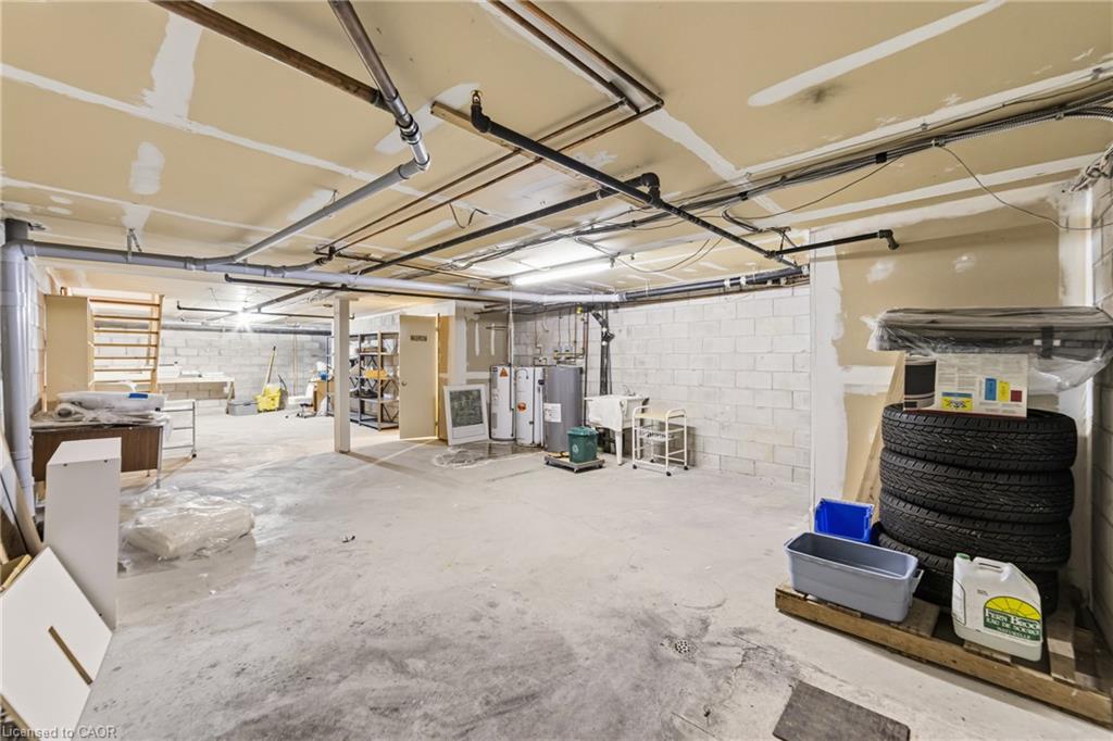 4136 Dundas Street W Property Photo 17