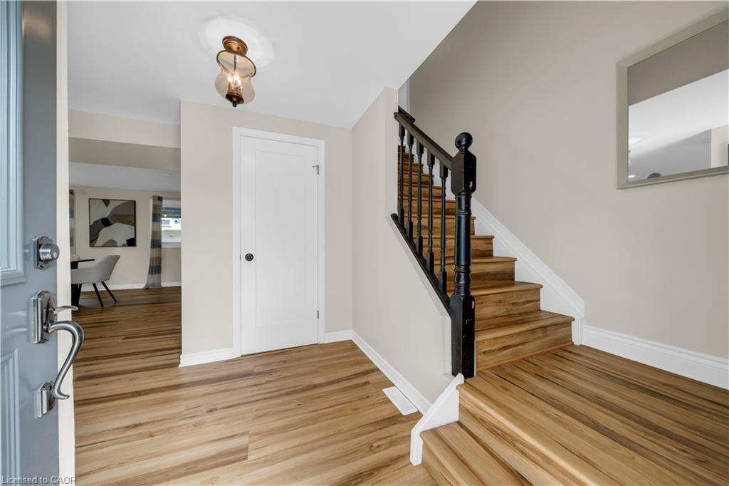 26 Peachtree Crescent Property Photo 2