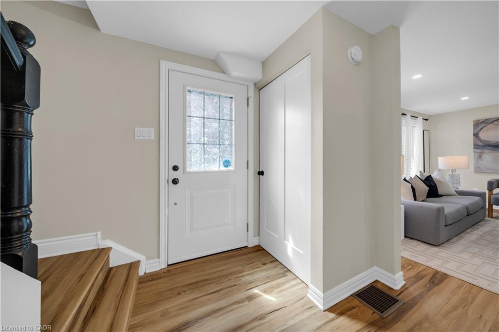 26 Peachtree Crescent Property Photo 3