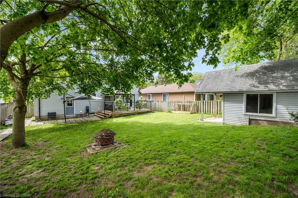 26 Peachtree Crescent Property Photo 42