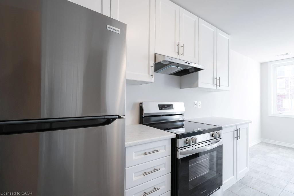 57-677 Park Road N Property Photo 2
