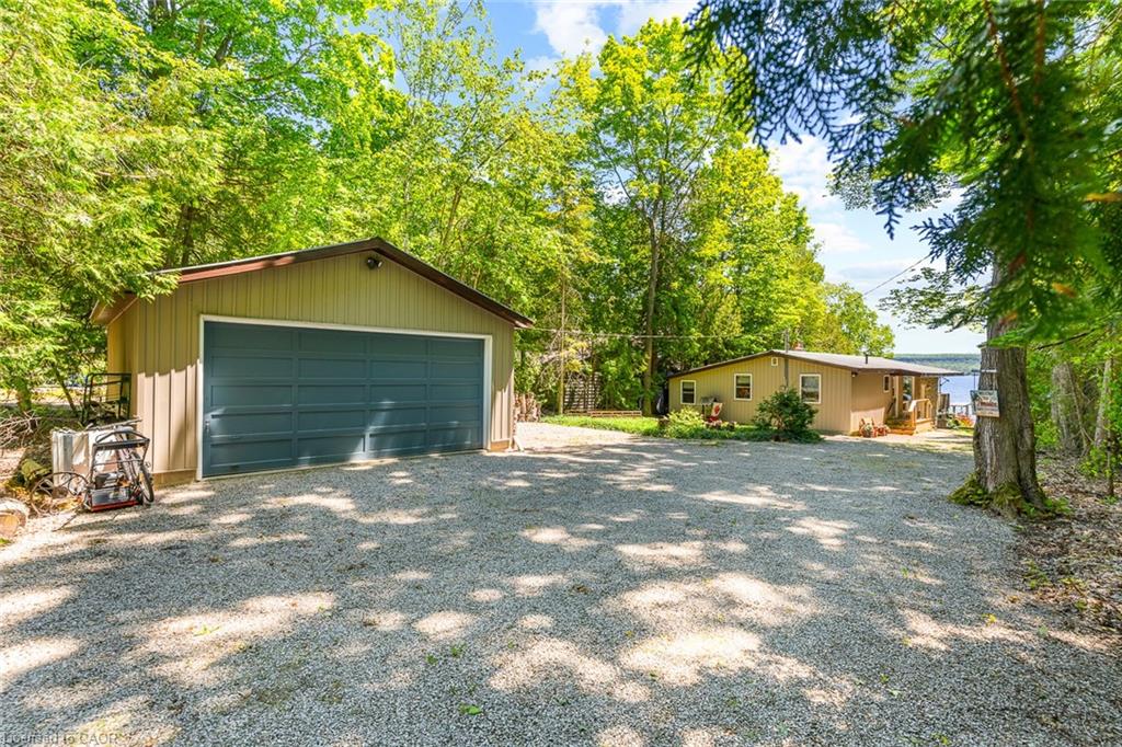 376 Mallory Beach Road Property Photo 4