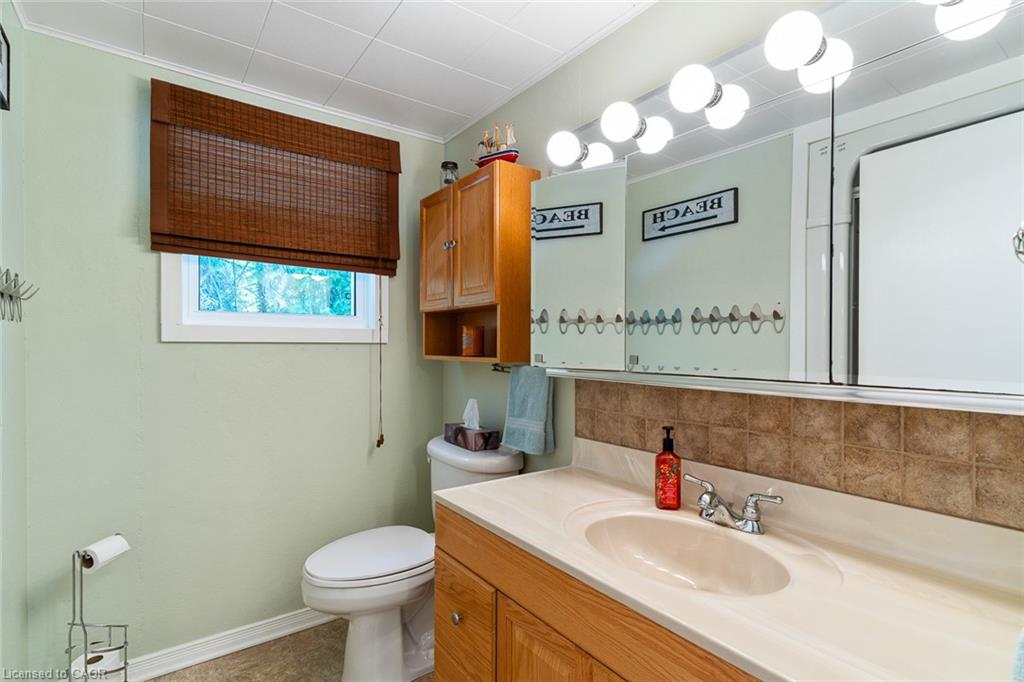 376 Mallory Beach Road Property Photo 18