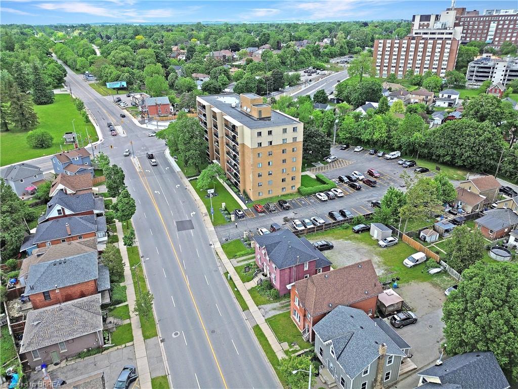 275 Brant Avenue Property Photo 13