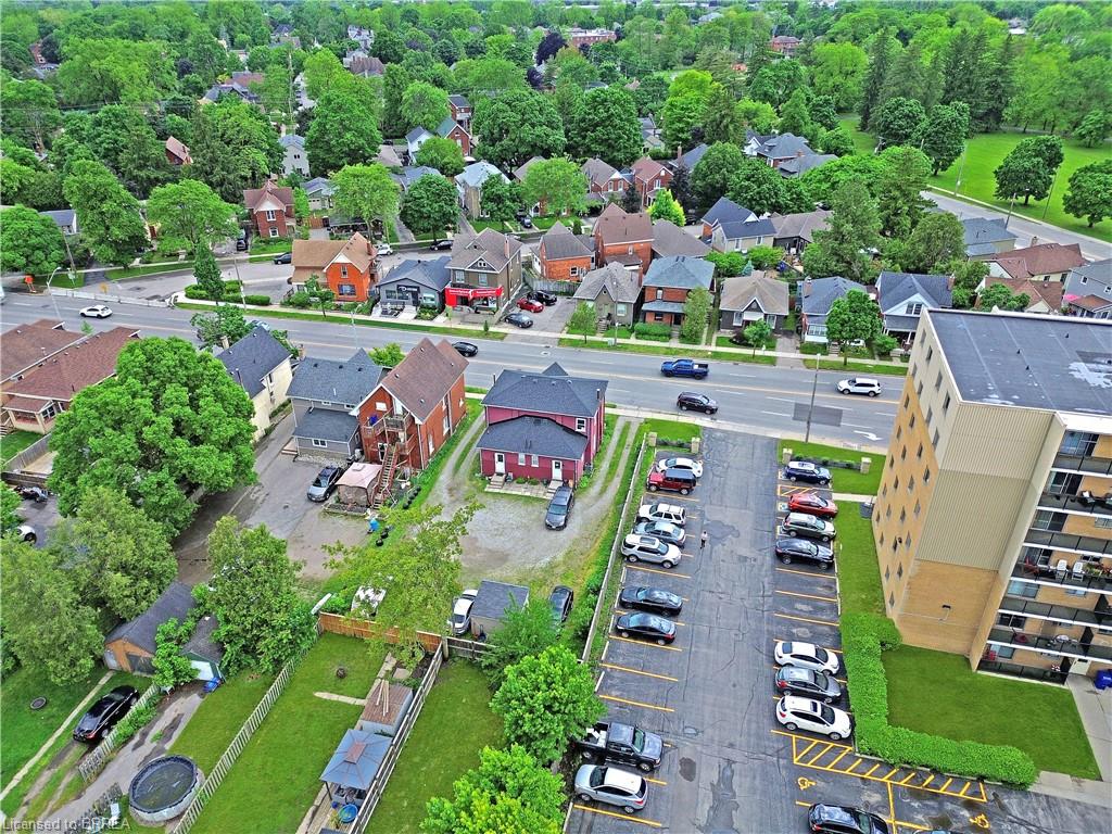 275 Brant Avenue Property Photo 15