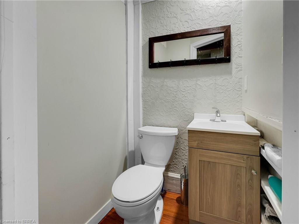 273-275 Brant Avenue Property Photo 30