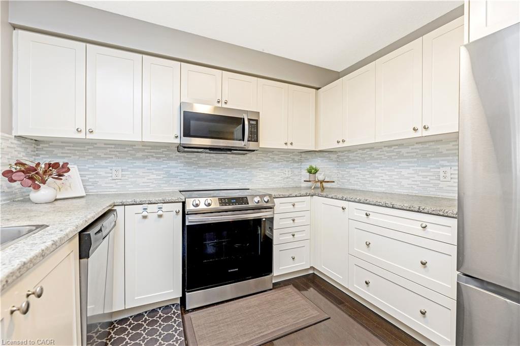 447 Sales Drive Property Photo 9