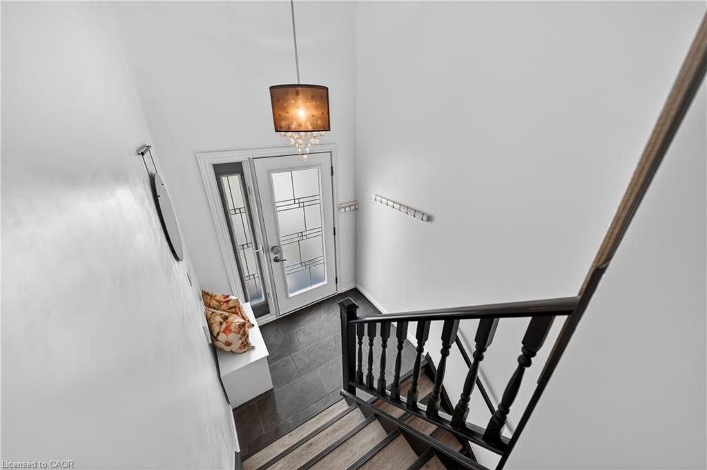 8 Esther Avenue Property Photo 21