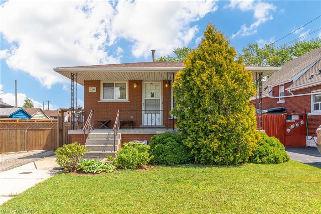 186 Adeline Avenue Property Photo 2