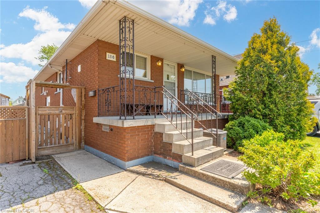 186 Adeline Avenue Property Photo 3