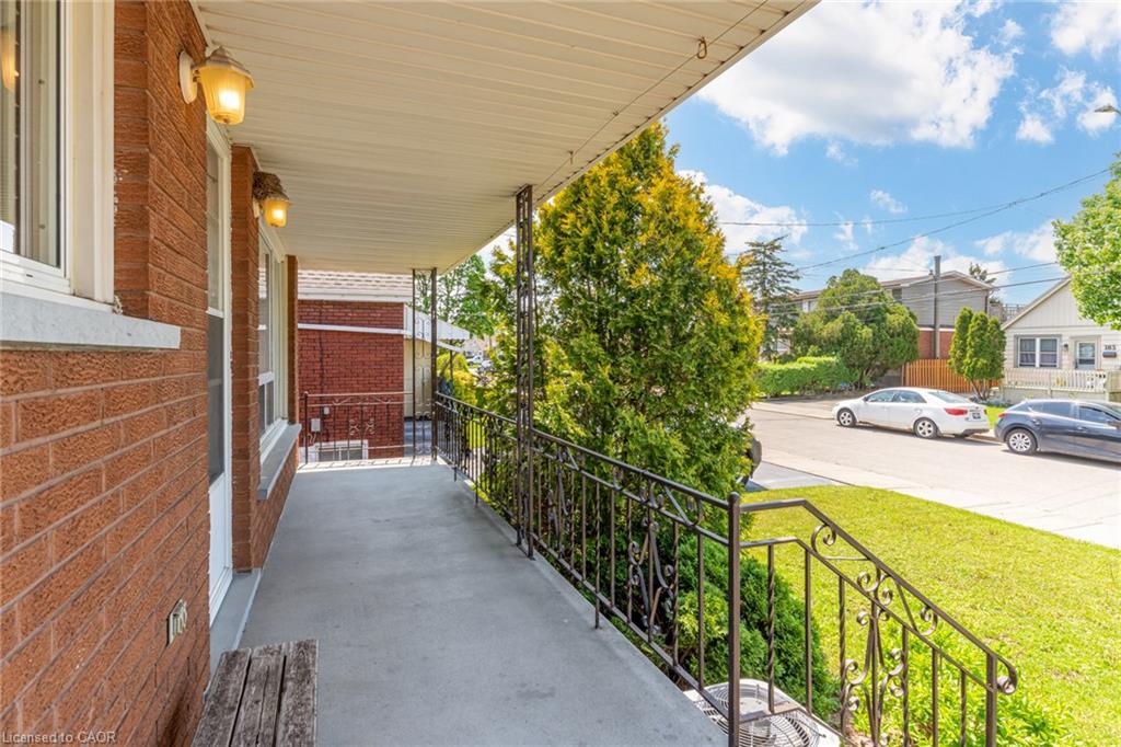186 Adeline Avenue Property Photo 6