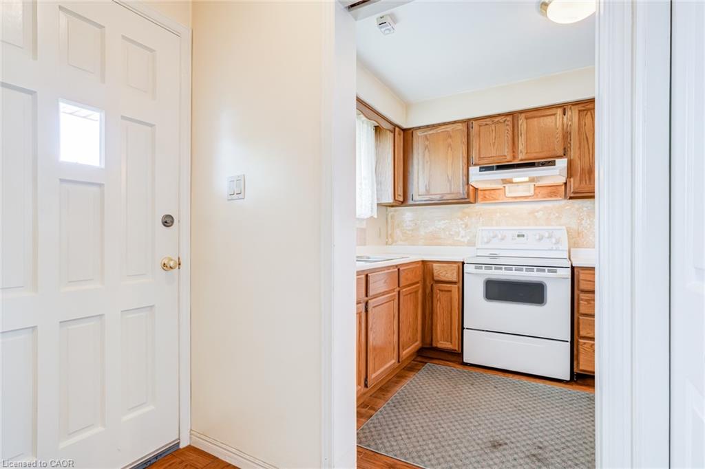 186 Adeline Avenue Property Photo 8