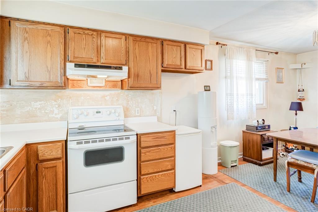 186 Adeline Avenue Property Photo 9