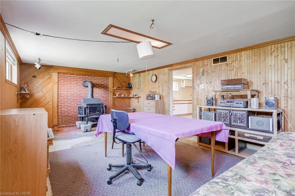 186 Adeline Avenue Property Photo 37