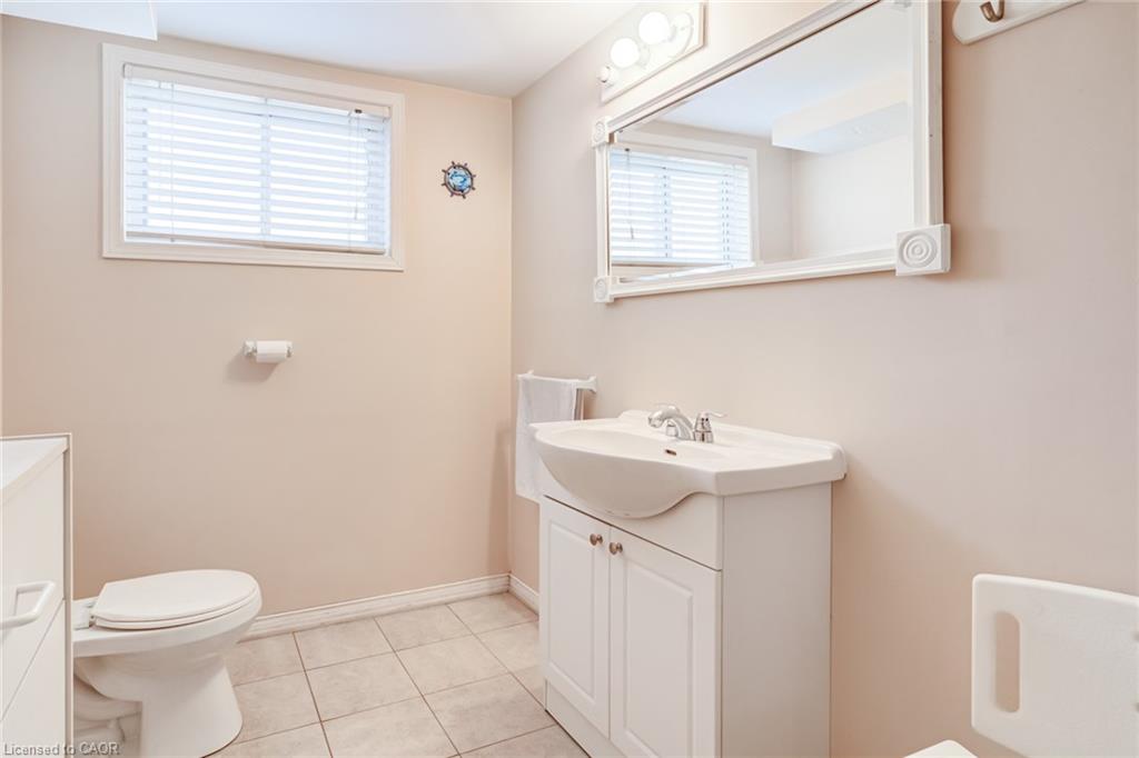 186 Adeline Avenue Property Photo 40