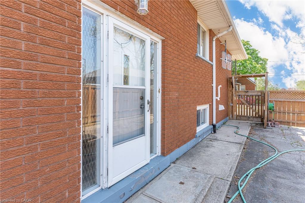 186 Adeline Avenue Property Photo 43