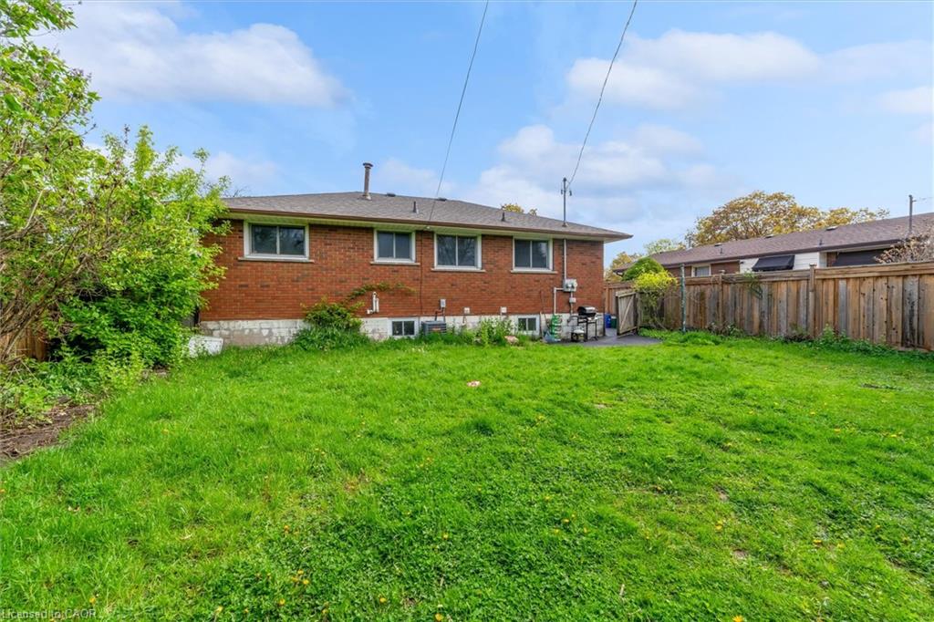 46 Beaconsfield Drive Property Photo 28