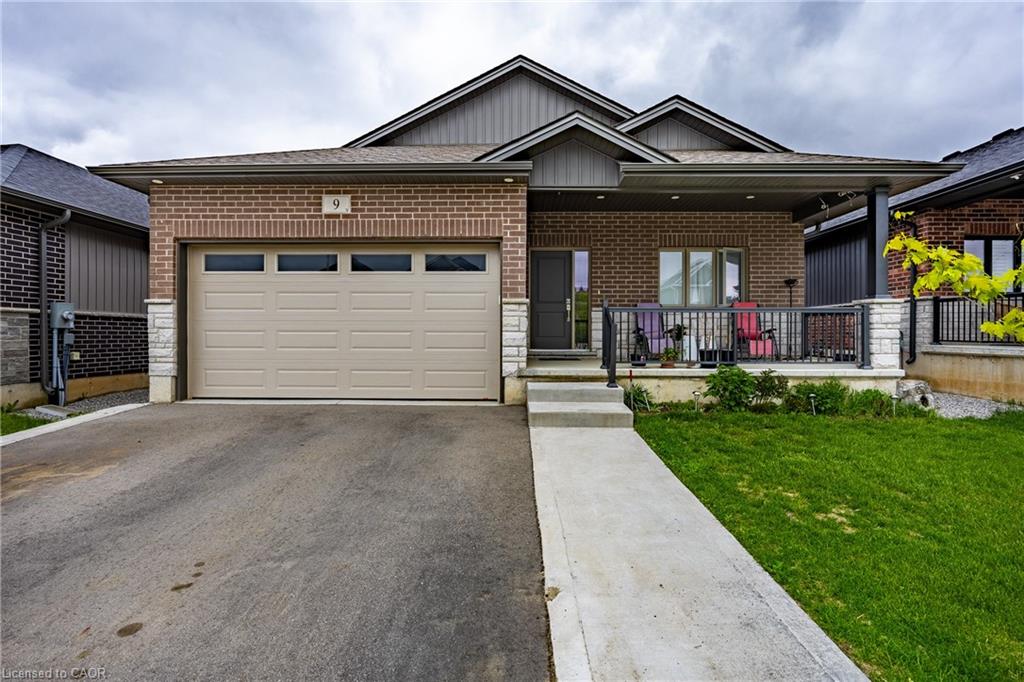 9 Pursel Street Property Photo 3