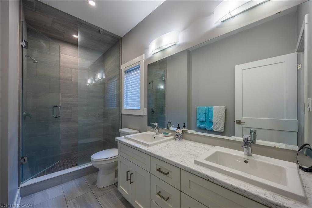 9 Pursel Street Property Photo 8