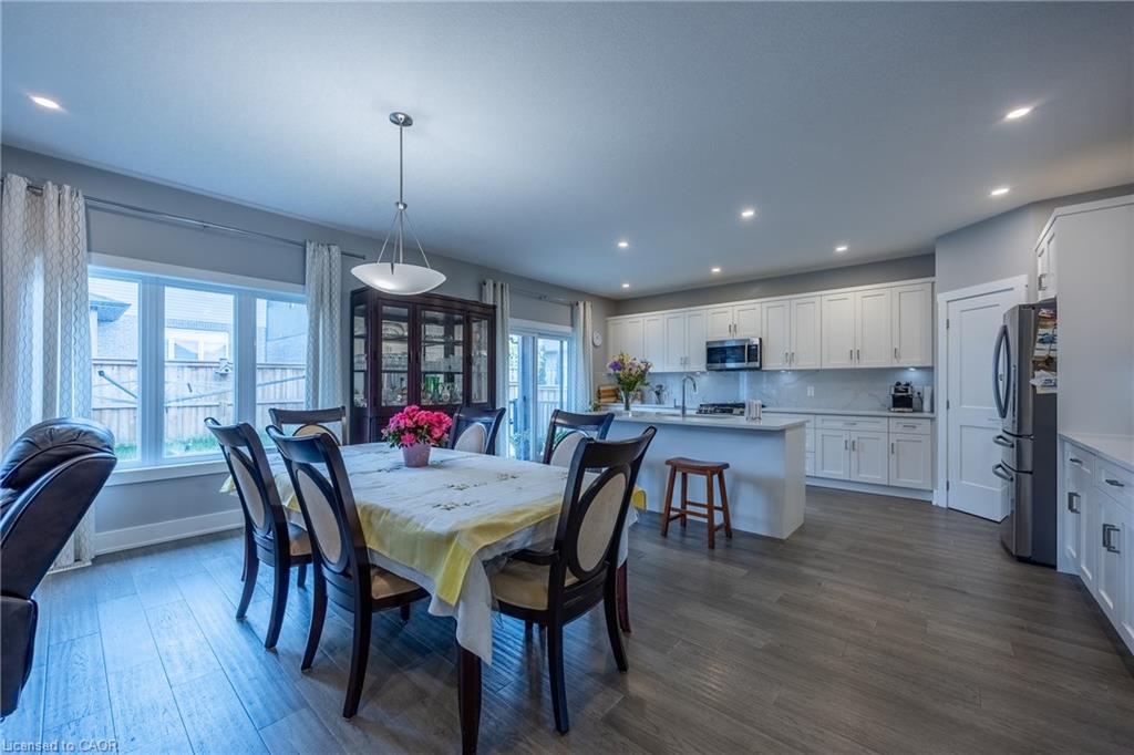 9 Pursel Street Property Photo 13