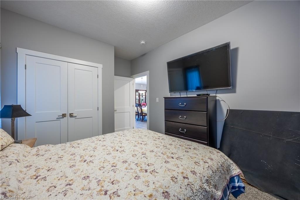 9 Pursel Street Property Photo 17
