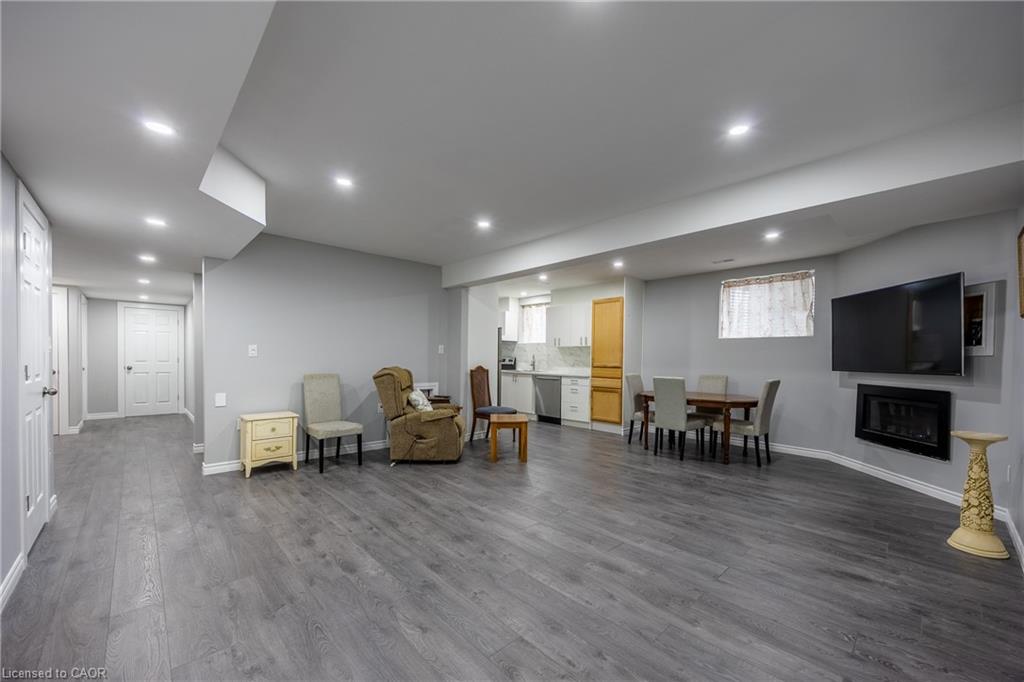 9 Pursel Street Property Photo 20