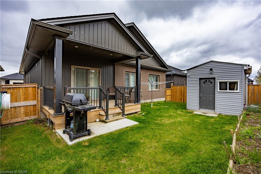 9 Pursel Street Property Photo 31