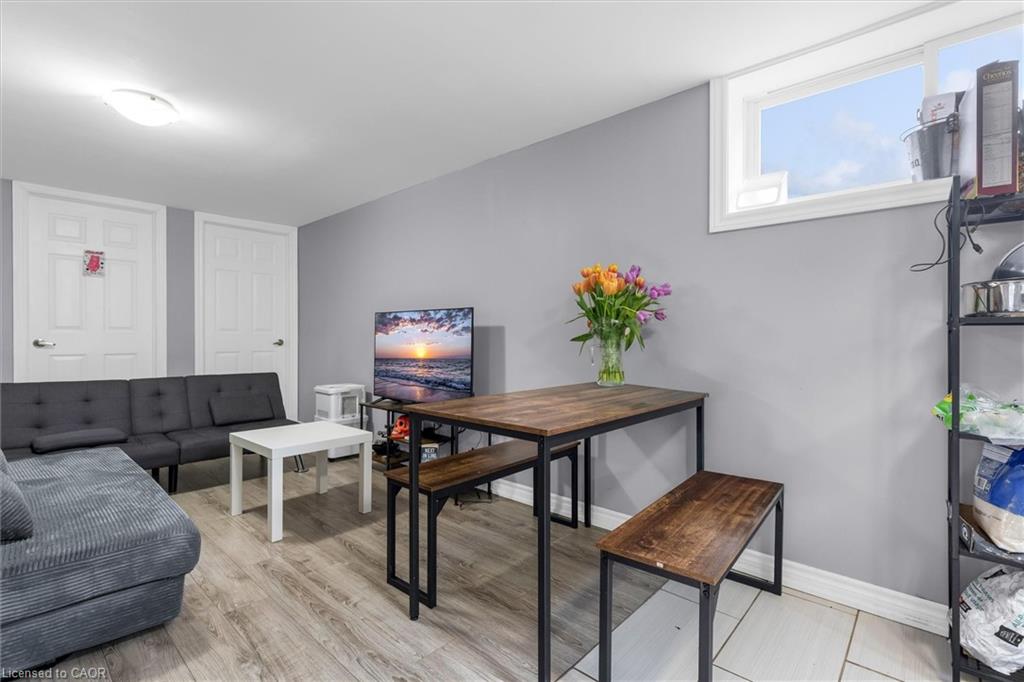 46 Beaconsfield Drive Property Photo 3