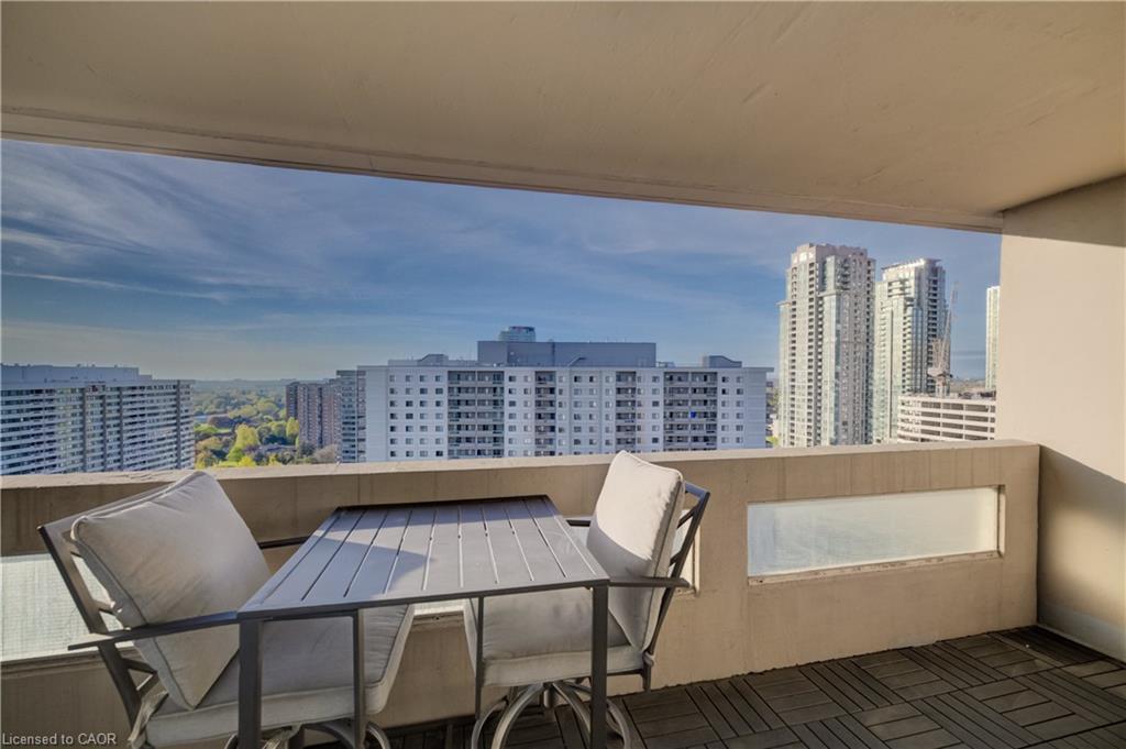 2013-3590 Kaneff Crescent Property Photo 20