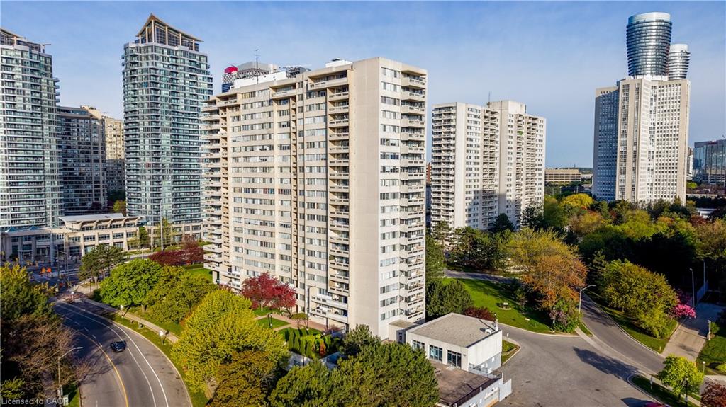 2013-3590 Kaneff Crescent Property Photo 38
