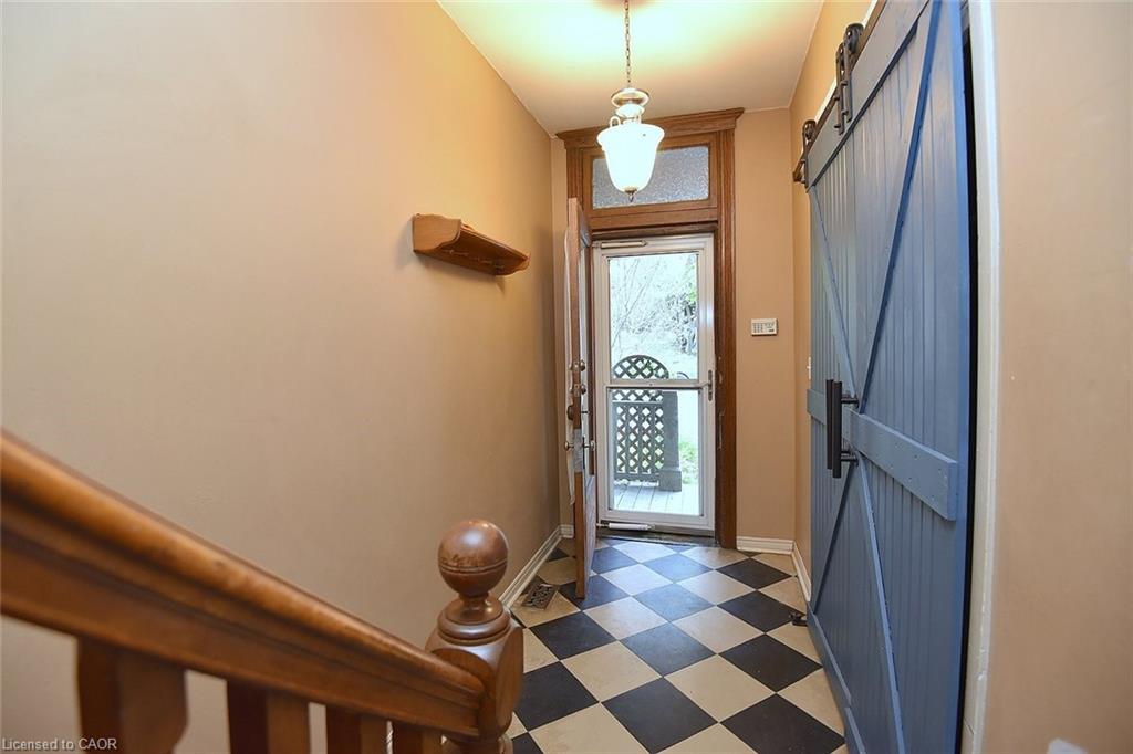 128 Hess Street S Property Photo 8