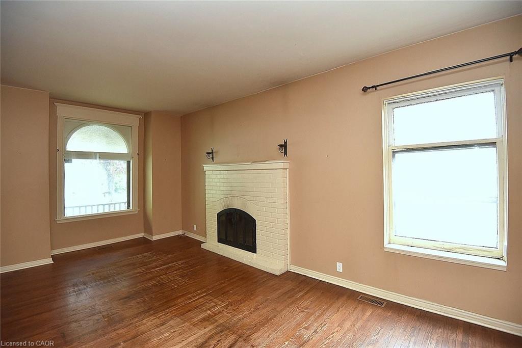 128 Hess Street S Property Photo 9