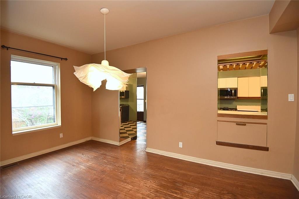 128 Hess Street S Property Photo 13