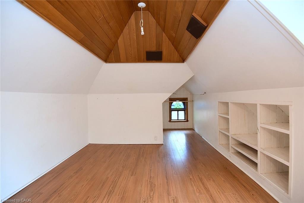 128 Hess Street S Property Photo 33
