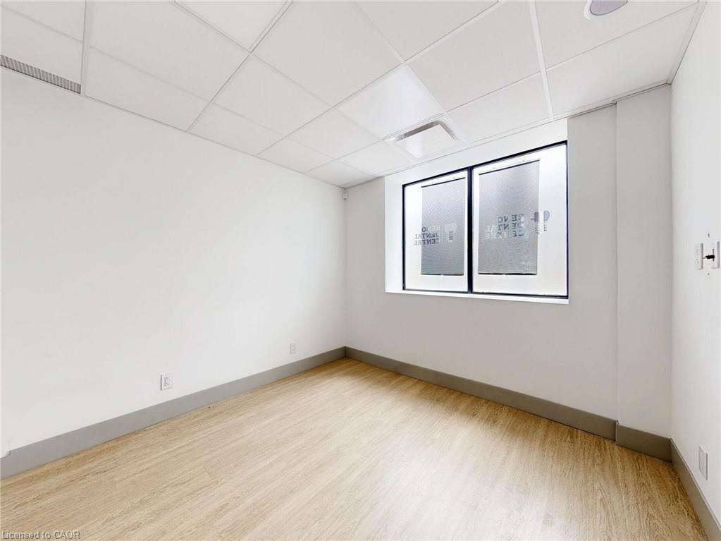 612 Upper James Street Property Photo 6